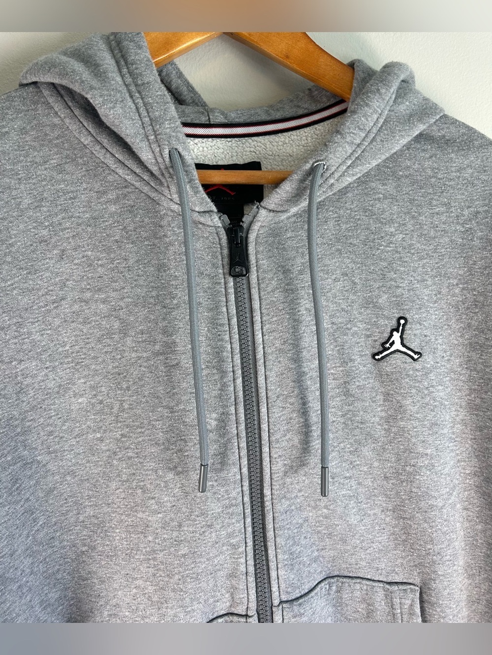 Nike Jordan Essential Men’s Fleece Full Zip Hoodie Sweater L Carbon Heather EUC - Picture 4 of 10